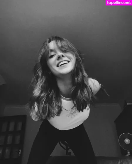 Laura Anne OnlyFans Thumbnail #fHem7zi8NK