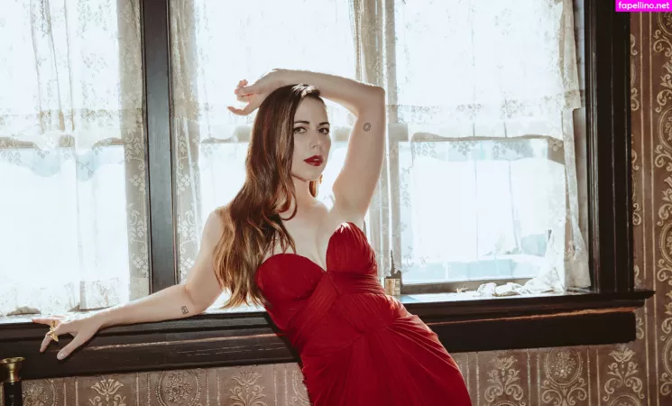 Laura Bailey OnlyFans Thumbnail #4A1hMojsKc