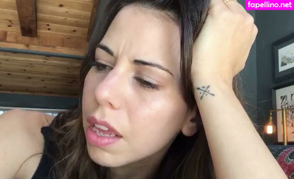 LauraBaileyVO, saltybl0nde Nude Leaked OnlyFans Photo #GVCy3lgfEA