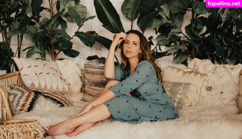 Laura Bailey OnlyFans Thumbnail #jHdQ1r0s69