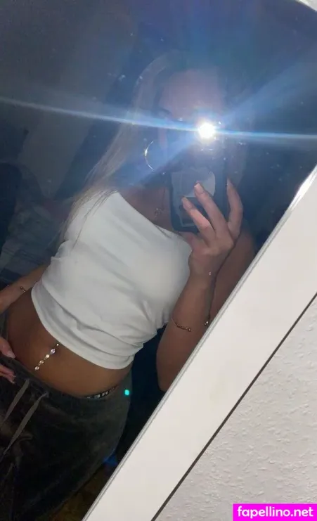 Laura Bauer 3 OnlyFans Thumbnail #YSWKfFldyU