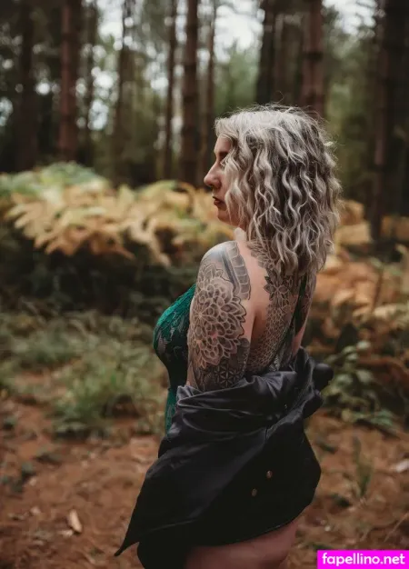 Laura Belbin Knee Deep In Life OnlyFans Thumbnail #Eu96OnqWg5