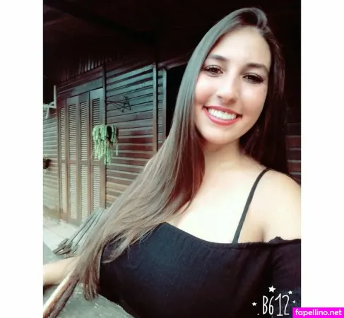 Laura Bestetti OnlyFans Thumbnail #0sse5NnTck