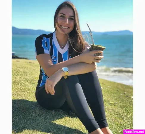 Laura Bestetti OnlyFans Thumbnail #6C381kdRSS