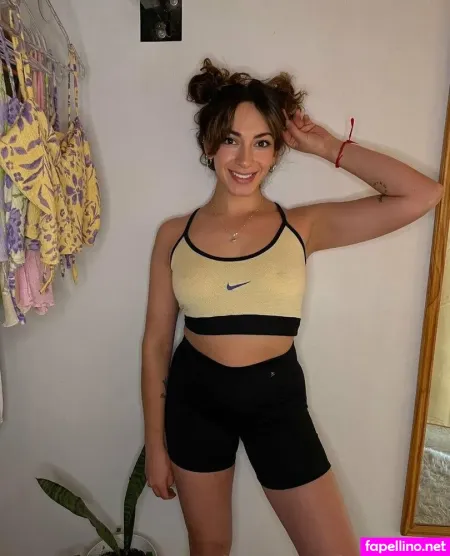 Laura Bianchi OnlyFans Thumbnail #svkN9HOAua