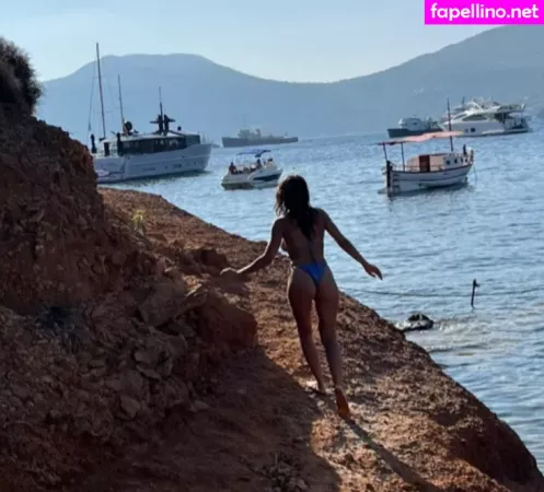 Laura Caraballo OnlyFans Thumbnail #z4Jn79jXX2