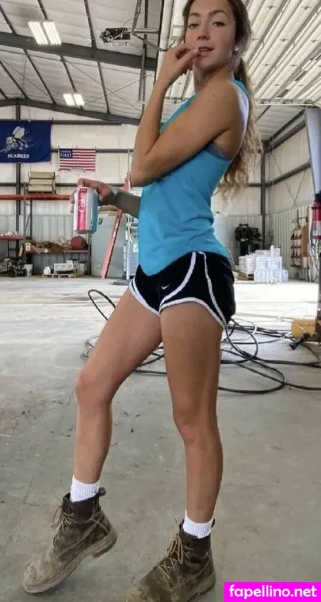 Laura Carlson Wilson OnlyFans Thumbnail #1rM86utGO4