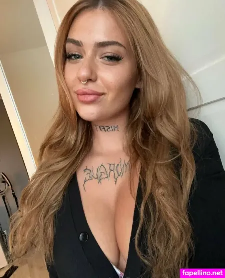 Laura Caroline OnlyFans Thumbnail #1Zs8744LAE