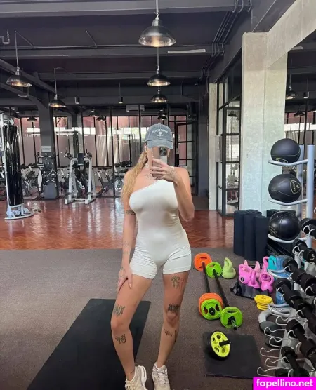 Laura Caroline OnlyFans Thumbnail #xBO6FQM73m