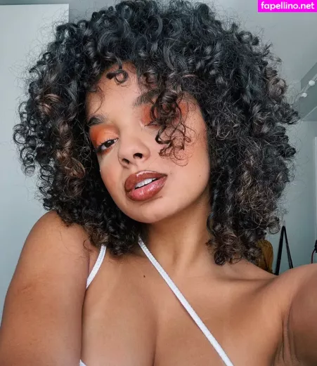 Laura Castro OnlyFans Thumbnail #lO0xVbIWLX