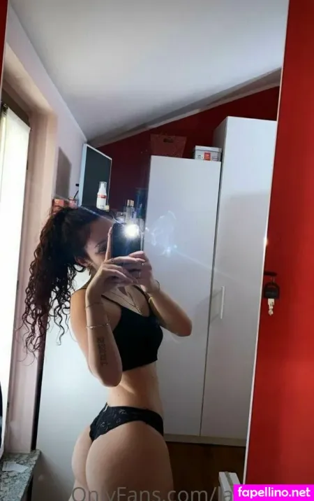 Laura Corti OnlyFans Thumbnail #K0Klwd2rKg