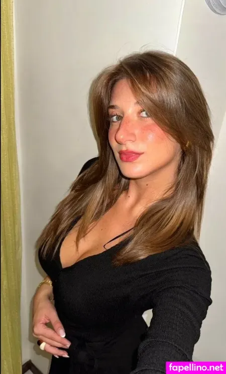 Laura Di Russo OnlyFans Thumbnail #8tr1REdknu