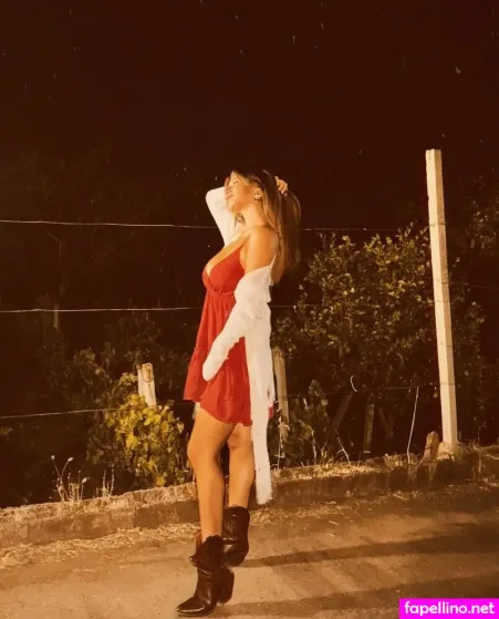 Laura Di Russo OnlyFans Thumbnail #CPA4GJTgkJ