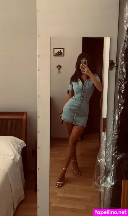 Laura Di Russo OnlyFans Thumbnail #HjbL0DGAts