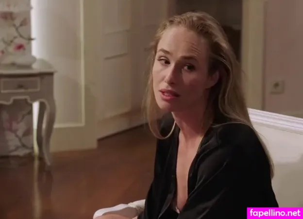 Laura Egger OnlyFans Thumbnail #z97dTYc1jG