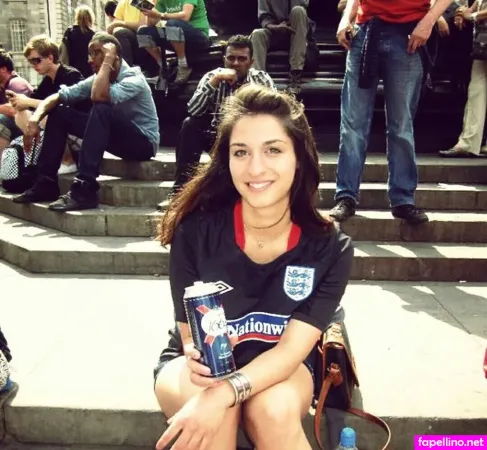 Laura Eldred OnlyFans Thumbnail #gJncUC54Ar