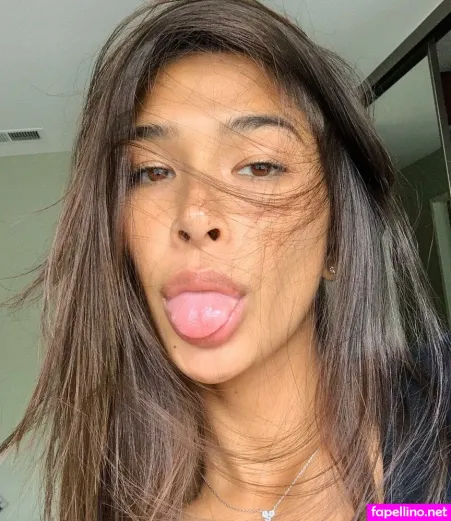 Laura Elizabeth Woo OnlyFans Thumbnail #SE2uFHWoYg