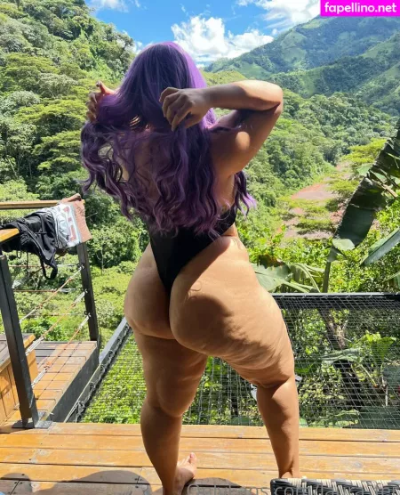 Laura Fer OnlyFans Thumbnail #DNZVrqOEp5