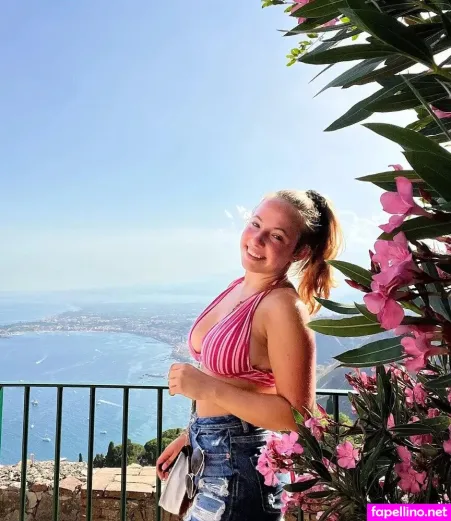 Laura H OnlyFans Thumbnail #Iua1AEtIHc