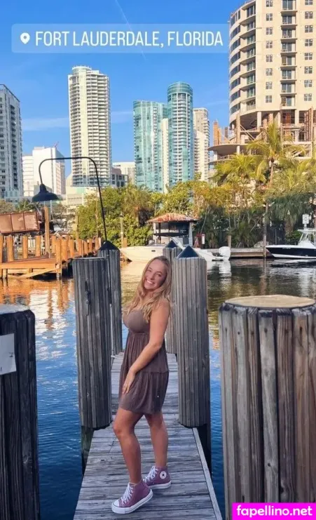 Laura H OnlyFans Thumbnail #YIsmMzs89E