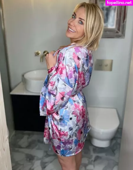 Laura Hamilton OnlyFans Thumbnail #XMDY0KBTzN