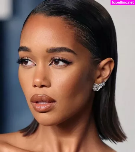 Laura Harrier OnlyFans Thumbnail #t7iAaDWVNU