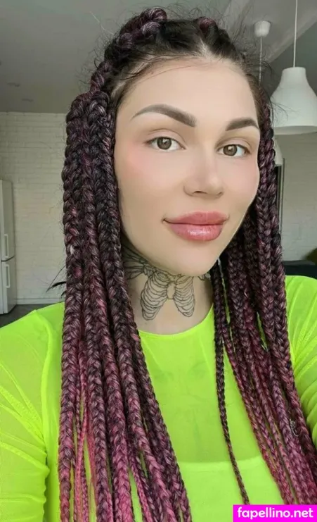 Laura Hasmarr OnlyFans Thumbnail #4vfYup3TAg