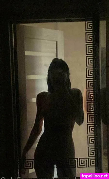 Laura Hasmarr OnlyFans Thumbnail #LiayByV9IU