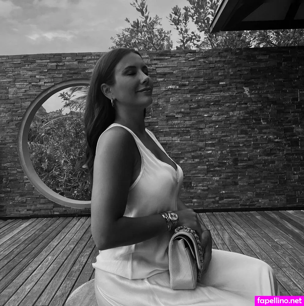 lauramahofmann Nude Leaked OnlyFans Photo #mtbPWNZ6v3