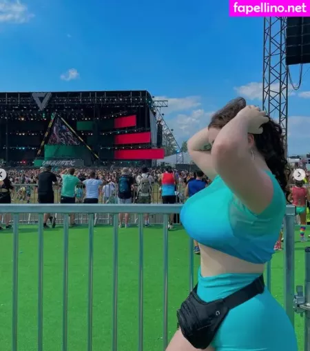Laura J OnlyFans Thumbnail #Ci2Ywpsq6n