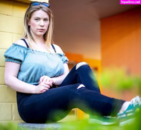 Laura Katz OnlyFans Thumbnail #GO5FQ01zLm