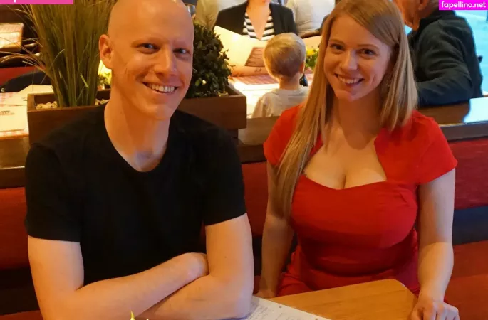 Laura Katz OnlyFans Thumbnail #gXgcol8PdJ