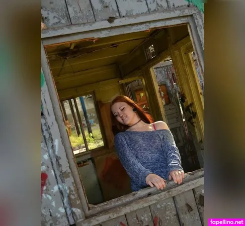 Laura Knoblauch OnlyFans Thumbnail #VBtGBjCHQf