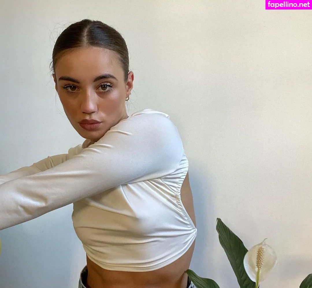 Laura Kokinova Nude Leaked OnlyFans Photo #5wI42k3lL3