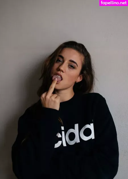 Laura Kokinova OnlyFans Thumbnail #VaGJk9cL55