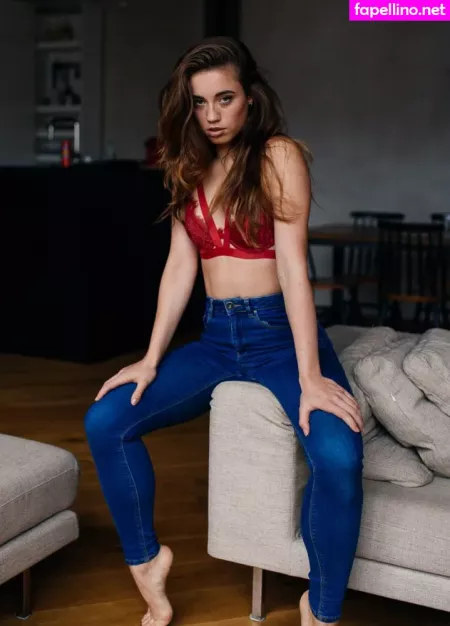 Laura Kokinova OnlyFans Thumbnail #zlbB43BaGI