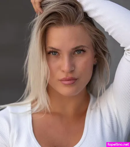 Laura L OnlyFans Thumbnail #iMATjpfUdY