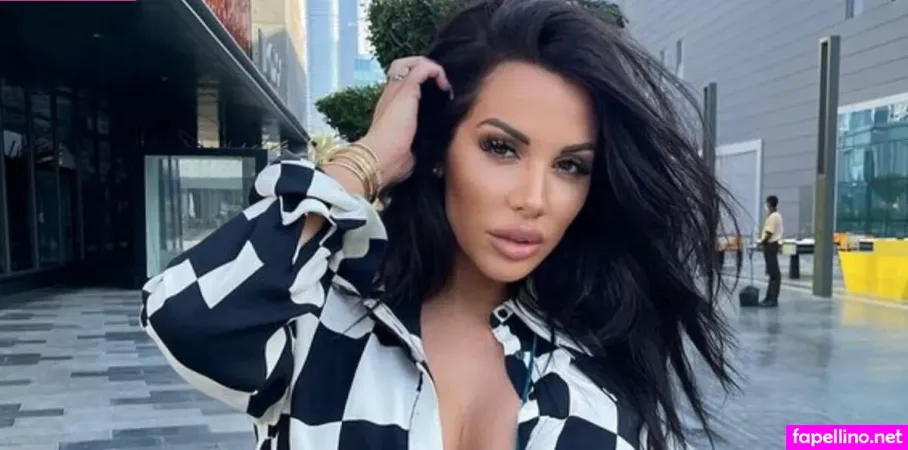 Laura Lempika OnlyFans Thumbnail #X3gZtHcFyI