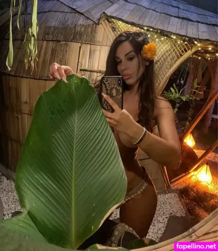 Laura Lempika OnlyFans Thumbnail #vo8GW7OIfn