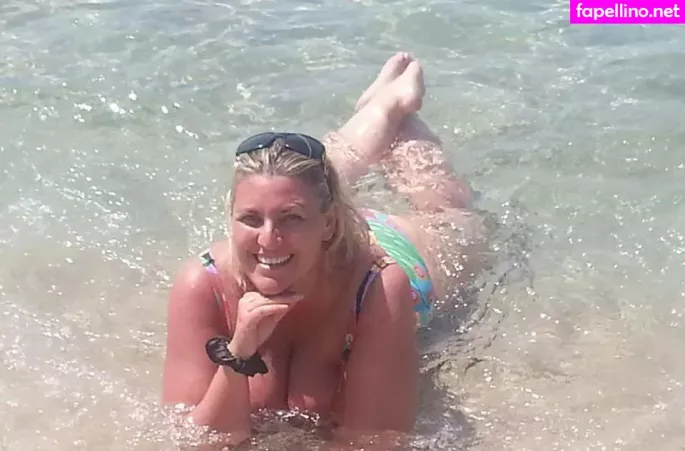 Laura Leonardi OnlyFans Thumbnail #FcrgrhobqO