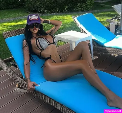 Laura Lexxy OnlyFans Thumbnail #PLI2zguvve