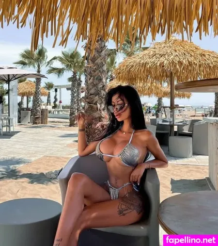 Laura Lexxy OnlyFans Thumbnail #r7nCW6PiiT