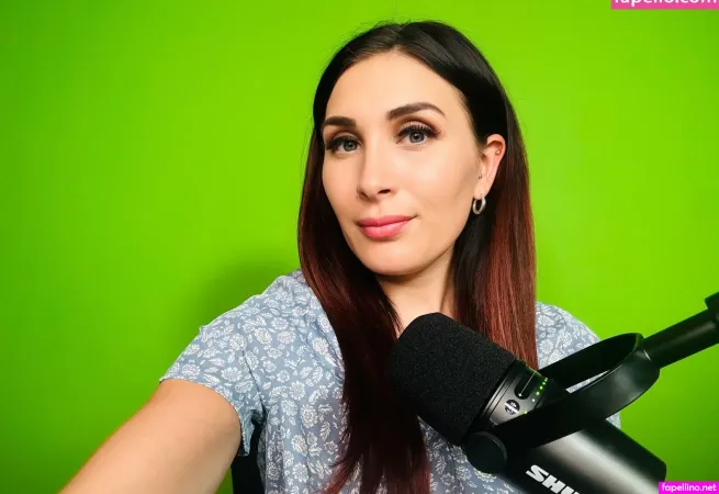 Laura Loomer OnlyFans Thumbnail #WVdFHhvNzY