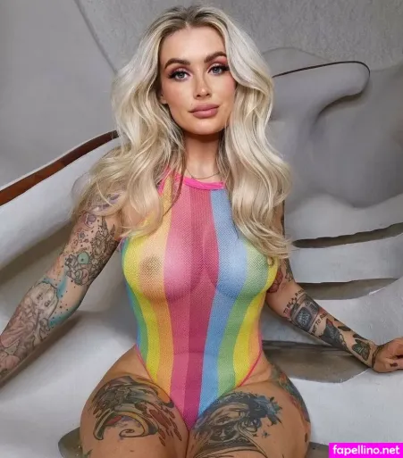 Laura Lux 20 OnlyFans Thumbnail #1KUjdg0gA2