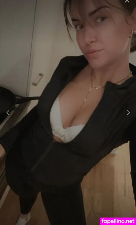 Laura Maier OnlyFans Thumbnail #RTR8i4SiZR