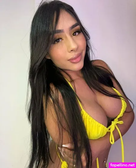 Laura Maldonado OnlyFans Thumbnail #NTIuUSJ9bJ