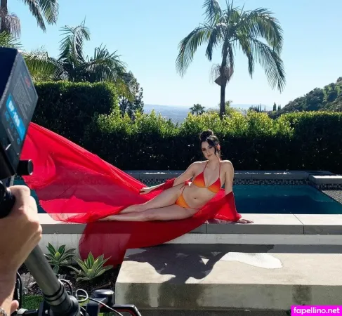 Laura Marano OnlyFans Thumbnail #SS8SkERScV