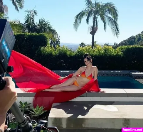 Laura Marano OnlyFans Thumbnail #ZrFml7PFoH