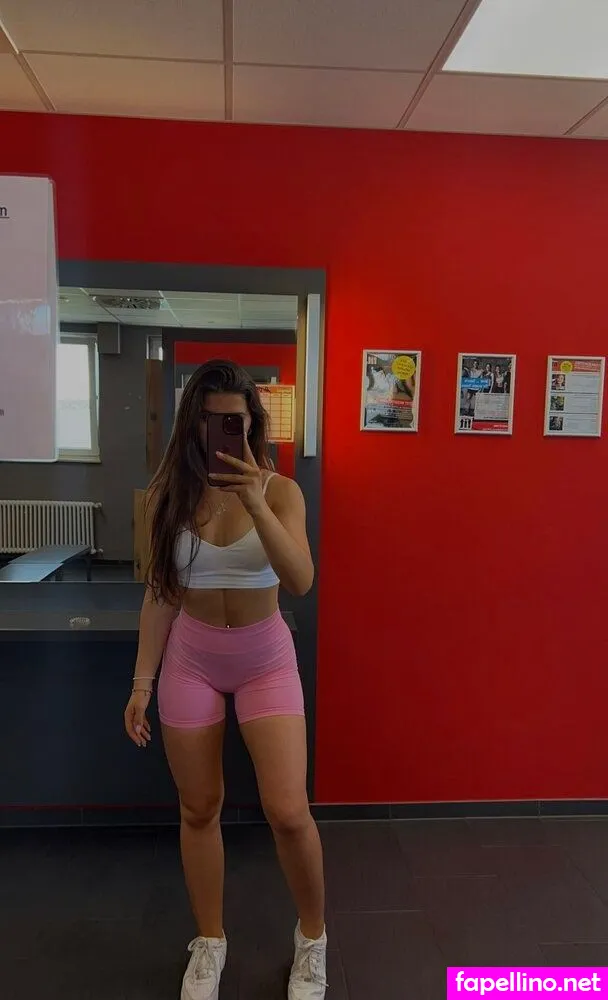 lauraaroehrig Nude Leaked OnlyFans Photo #H3xKSHWJsf