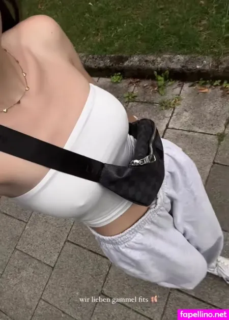 Laura Marie Soons OnlyFans Thumbnail #ib3fxveV9z